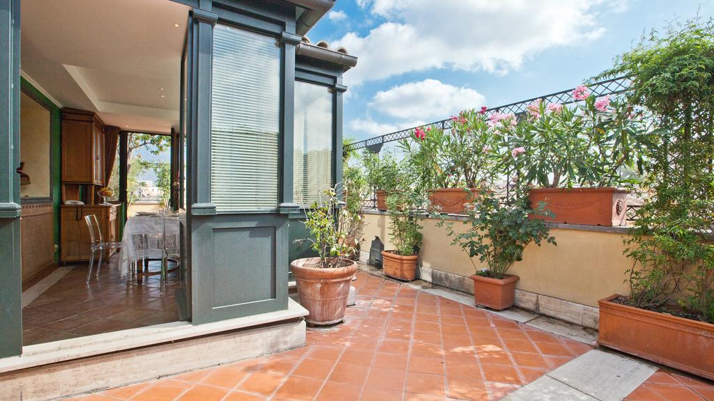 In - Fontana Di Trevi Penthouse Appartement Rome
